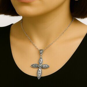 Women's Silver tone Inspirational Cross Pendant Necklace - Matching Earrings 18"